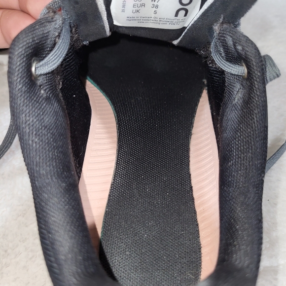 On Cloud CloudFlow Running Womens 7 Rock/Rose Sneakers Lightweight Training - Picture 9 of 11